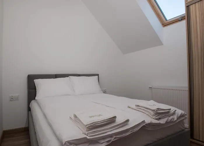 3-room On The Ground Floor, Summer Pool Apartment *